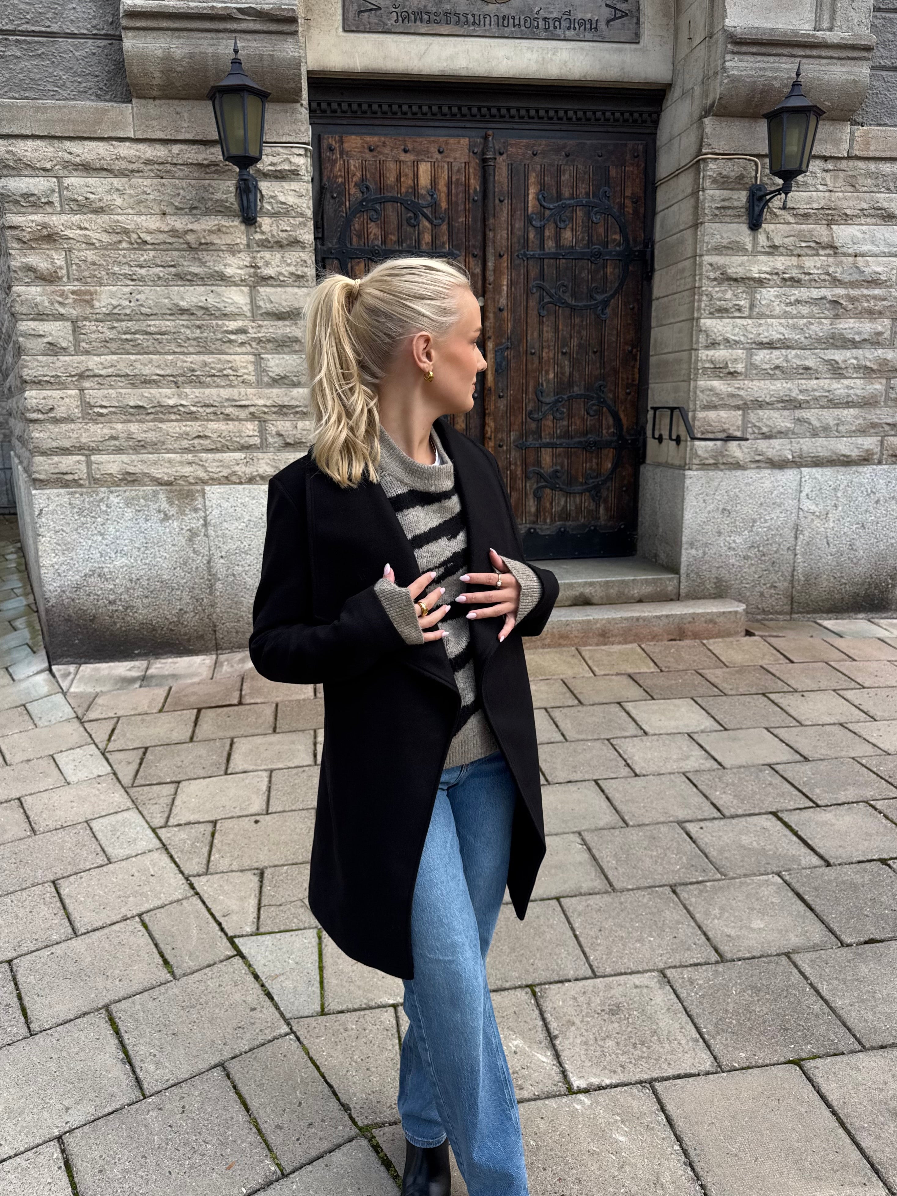 VICOOLEY Coat - Black